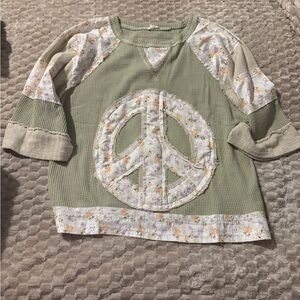POL Floral Peace Sign